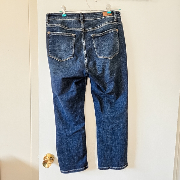 Judy Blue After Hours Dark Wash Destroyed Hem Cropped Straight Leg Jeans Size 9 - Picture 5 of 16